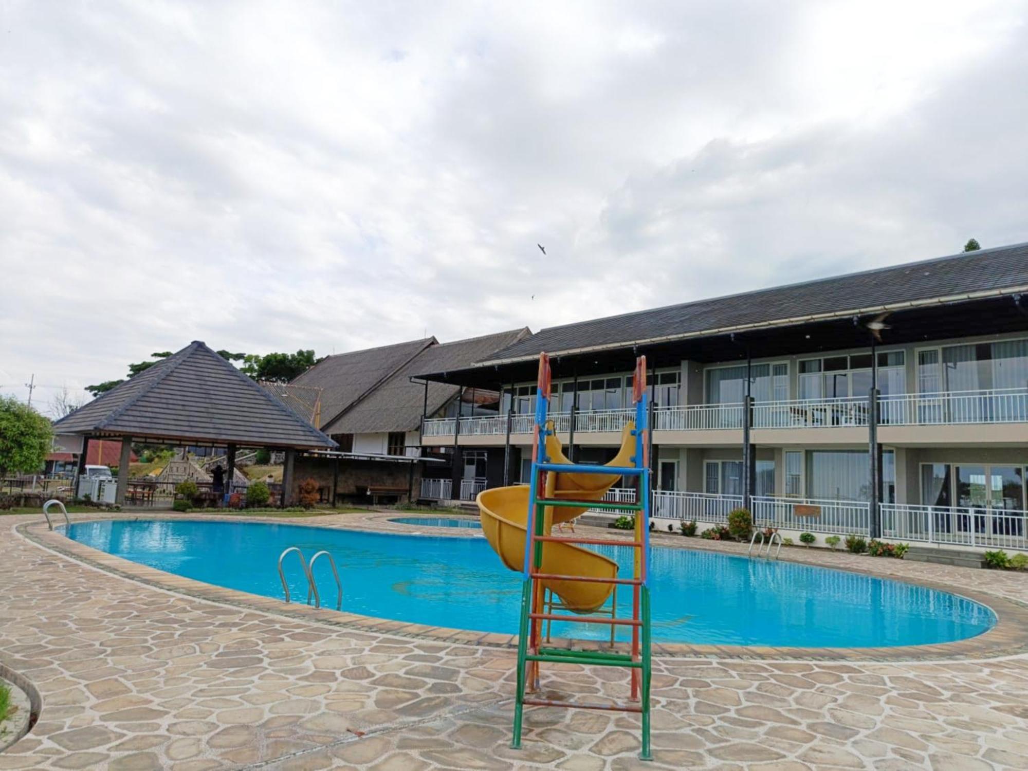 Pandurata Hotel & Bungalow Pasuruan Exterior foto